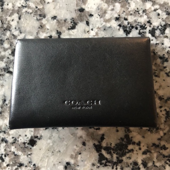 Coach Case - Picture 2 of 4